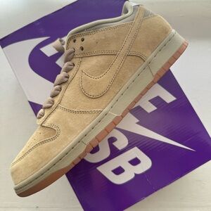 Nike SB Dunk Low Pro B Size 11